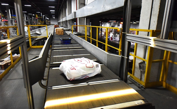 DWS物流設(shè)備_掃碼稱重量方一體機_快遞包裹分揀機