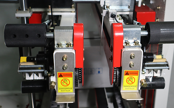 一字型自動封箱機,封箱機廠家,封箱機